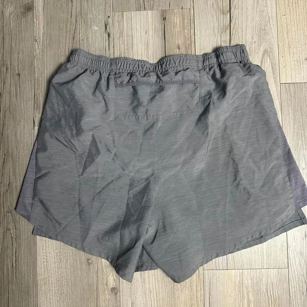 Nike grey running